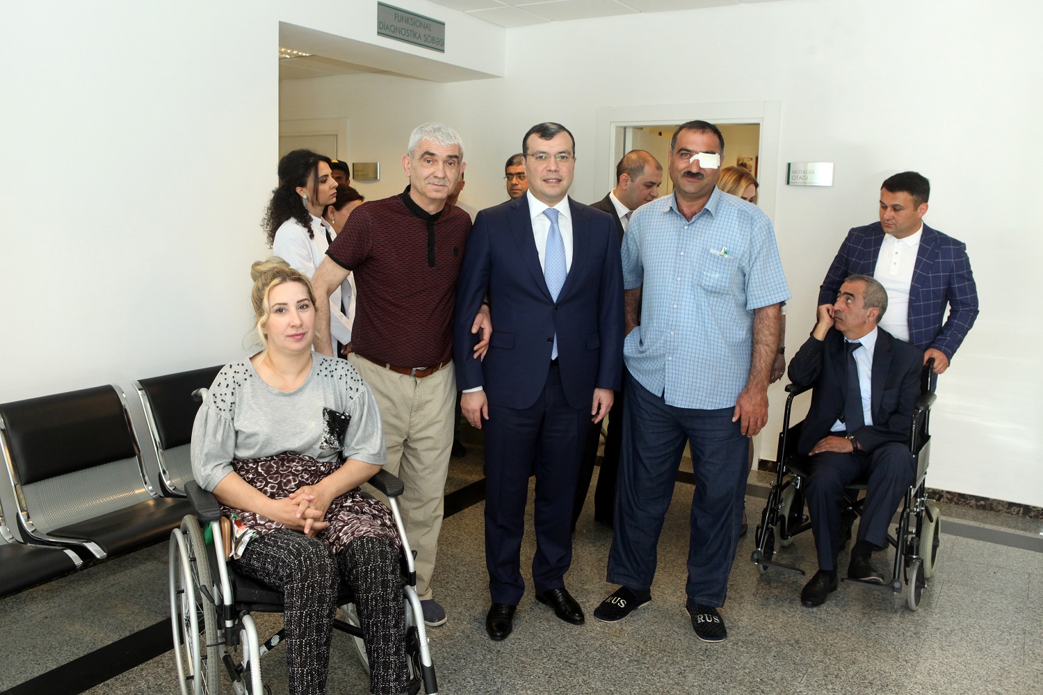 Əlillər yeni naziri güldürdülər -  FOTOLAR